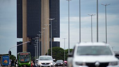 Redução do IPI de ‘carro popular’ é alívio para indústria e novo revés a locadoras Redução do IPI de ‘carro popular’ é alívio para indústria e novo revés a locadoras