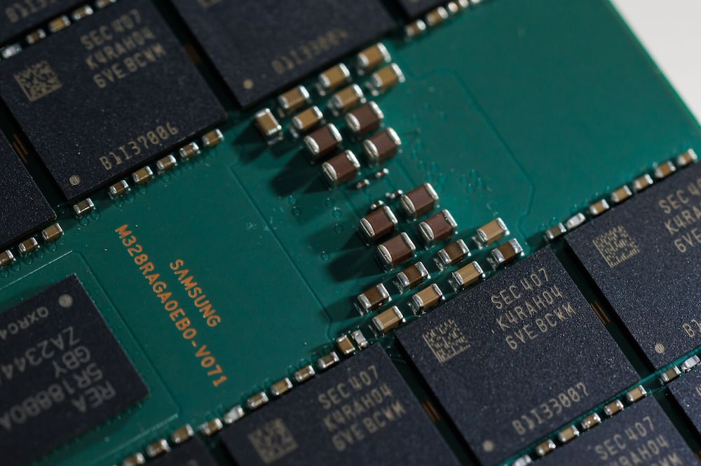 Un módulo de memoria DDR MRDIMM de Samsung Electronics Co. Un módulo de memoria DDR MRDIMM de Samsung Electronics Co.