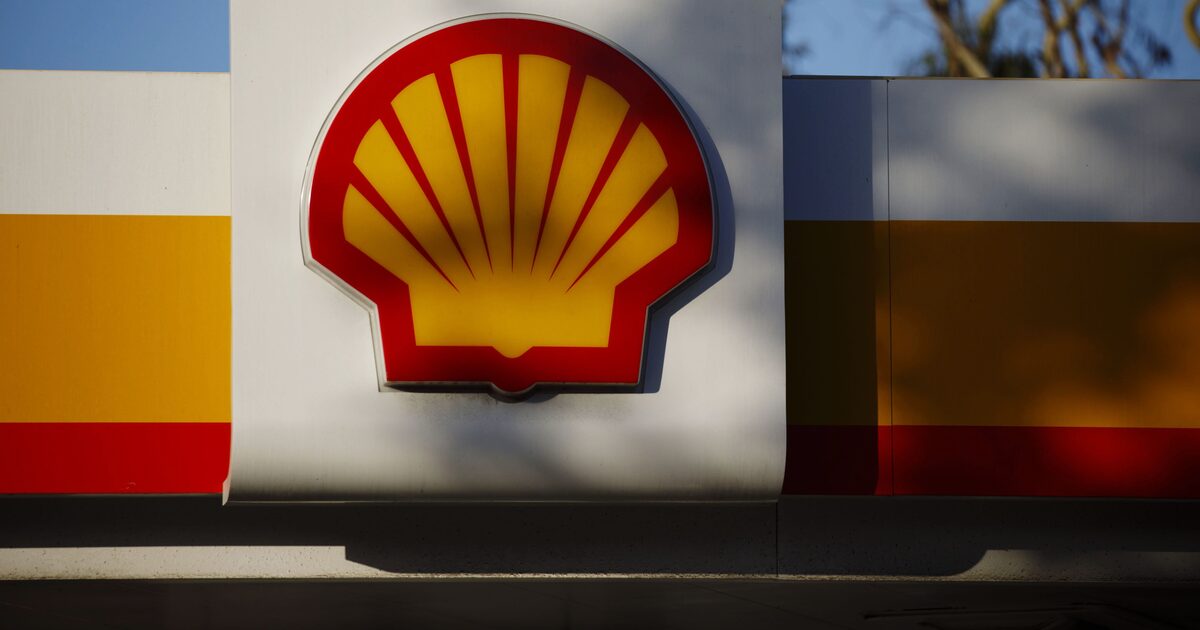 Shell é alvo de críticas após comprar petróleo russo
