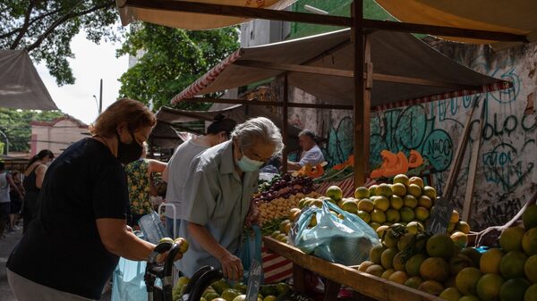 Risco de inadimplência de emergentes cai para nível pré-guerra da Ucrânia Risco de inadimplência de emergentes cai para nível pré-guerra da Ucrânia