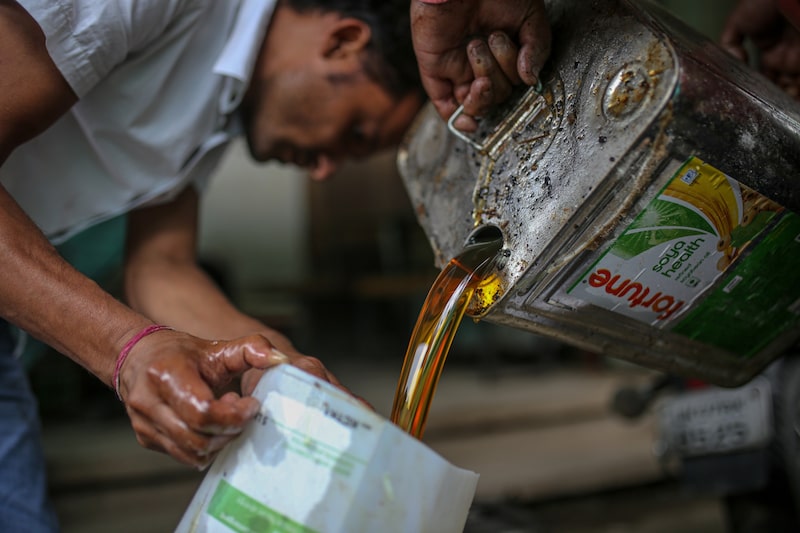 La medida con la que Biden intenta frenar las importaciones de aceite de cocina. La medida con la que Biden intenta frenar las importaciones de aceite de cocina.