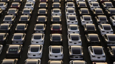 El repunte de Tesla hasta máximos históricos está dejando atrás a sus pares tecnológicas El repunte de Tesla hasta máximos históricos está dejando atrás a sus pares tecnológicas