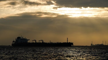 Morgan Stanley reduz projeção para o preço do petróleo e alerta para excesso de oferta Morgan Stanley reduz projeção para o preço do petróleo e alerta para excesso de oferta