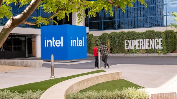 Intel projeta lucro abaixo do esperado e ações sofrem a maior queda em um ano e meio Intel projeta lucro abaixo do esperado e ações sofrem a maior queda em um ano e meio