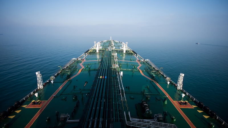 Crise no Oriente Médio trava fluxo de petróleo e gera temor de choque energético global Crise no Oriente Médio trava fluxo de petróleo e gera temor de choque energético global