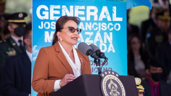 Papa Francisco recibirá a la presidenta de Honduras en el Vaticano Papa Francisco recibirá a la presidenta de Honduras en el Vaticano