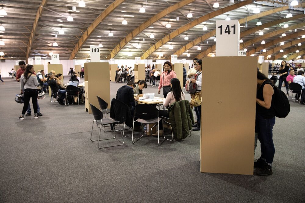 39 millones de colombianos podrán asistir a las urnas en al segunda vuelta presidencial del 19 de junio. 39 millones de colombianos podrán asistir a las urnas en al segunda vuelta presidencial del 19 de junio.