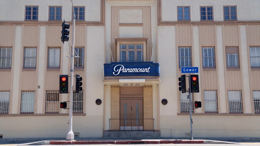 Paramount nombra nuevo director financiero en medio de la competencia por Warner Bros Paramount nombra nuevo director financiero en medio de la competencia por Warner Bros