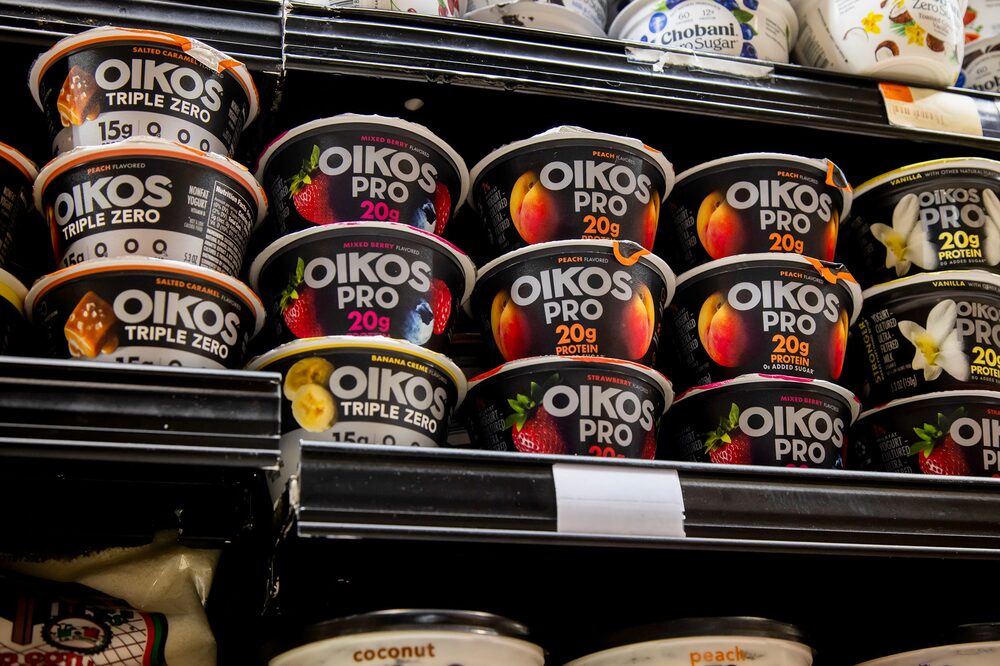 El fabricante de Oikos Pro teme que una definición poco precisa de alimentos ultraprocesados afecte productos saludables con alto valor nutricional. El fabricante de Oikos Pro teme que una definición poco precisa de alimentos ultraprocesados afecte productos saludables con alto valor nutricional.