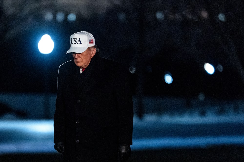 Trump lanza advertencia a Irán mientras buques de guerra llegan a la región Trump lanza advertencia a Irán mientras buques de guerra llegan a la región