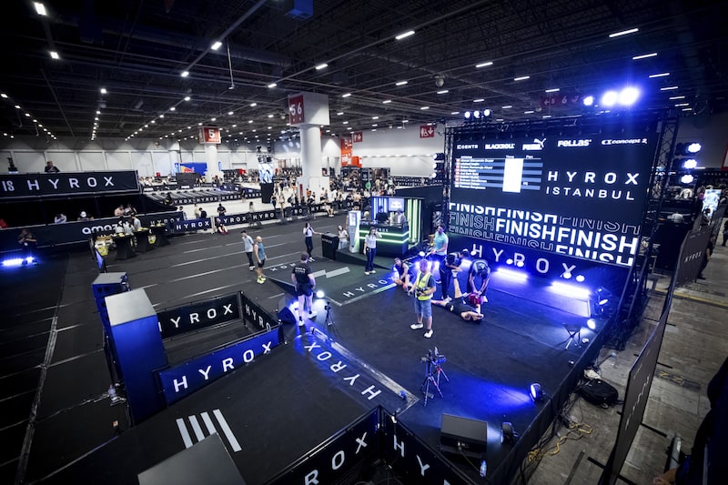 Lançado em 2017 em Hamburgo, na Alemanha, o Hyrox tornou-se um dos esportes de participação em massa que mais crescem Lançado em 2017 em Hamburgo, na Alemanha, o Hyrox tornou-se um dos esportes de participação em massa que mais crescem