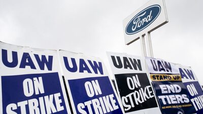 GM y Stellantis acuerdan con sindicato aumento salarial del 25% para poner fin a huelga GM y Stellantis acuerdan con sindicato aumento salarial del 25% para poner fin a huelga