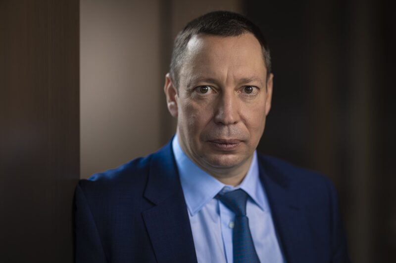 El gobernador del banco central de Ucrania, Kyrylo Shevchenko, luego de una entrevista con Bloomberg Television en Londres, Reino Unido, el viernes 10 de diciembre de 2021. El gobernador del banco central de Ucrania, Kyrylo Shevchenko, luego de una entrevista con Bloomberg Television en Londres, Reino Unido, el viernes 10 de diciembre de 2021.