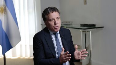 Dujovne: “Un regreso a los mercados actuaría como un catalizador positivo para el riesgo país argentino” Dujovne: “Un regreso a los mercados actuaría como un catalizador positivo para el riesgo país argentino”