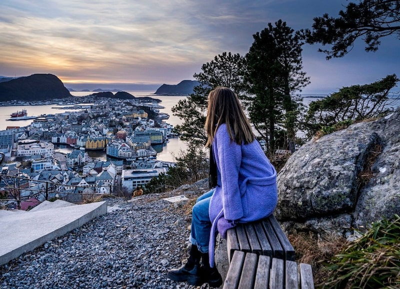 Mirador de Aksla, Alesund, en Noruega. Mirador de Aksla, Alesund, en Noruega.