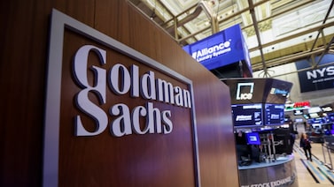 Goldman pide prepararse para una caída a corto plazo y comprar acciones en la baja Goldman pide prepararse para una caída a corto plazo y comprar acciones en la baja