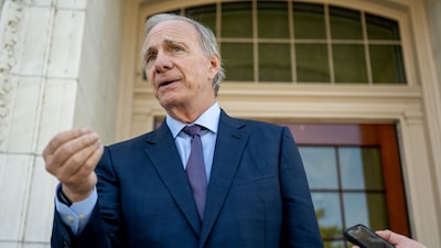 Ray Dalio alerta que China e Japão podem reduzir posições em Treasuries dos EUA Ray Dalio alerta que China e Japão podem reduzir posições em Treasuries dos EUA
