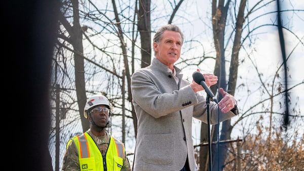 Governo da Califórnia exige que funcionários retornem ao escritório quatro dias por semana Governo da Califórnia exige que funcionários retornem ao escritório quatro dias por semana