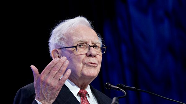 Buffett reduz participação no Bank of America a 8,9%, mas mantém aposta na Apple Buffett reduz participação no Bank of America a 8,9%, mas mantém aposta na Apple