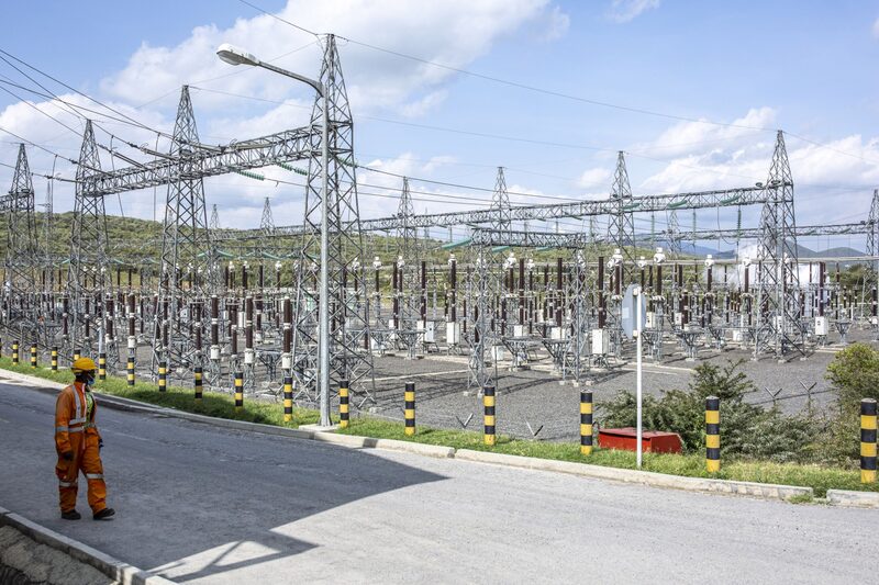 Una subestación eléctrica en Kenya. Patrick Meinhardt/Bloomberg Una subestación eléctrica en Kenya. Patrick Meinhardt/Bloomberg