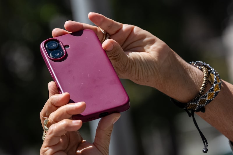 Apple Ahead Of Earnings Figures Apple Ahead Of Earnings Figures
