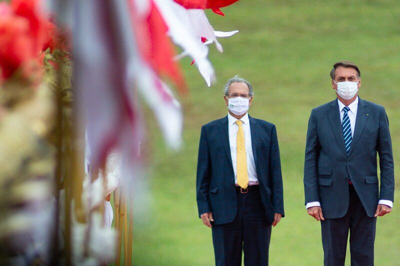 Guedes tem dito a Bolsonaro que ele precisa fazer o aceno à agenda de reformas e privatizações para se reeleger Guedes tem dito a Bolsonaro que ele precisa fazer o aceno à agenda de reformas e privatizações para se reeleger