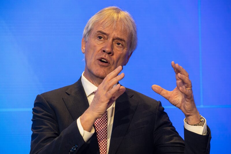 A Heineken NV nomeou o ex-diretor executivo da ASML, Peter Wennink, como chairman da companhia (Foto: Deirdre Hipwell e Cagan Koc) A Heineken NV nomeou o ex-diretor executivo da ASML, Peter Wennink, como chairman da companhia (Foto: Deirdre Hipwell e Cagan Koc)