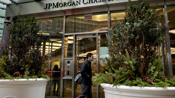 JPMorgan anota otro récord de ingresos netos por intereses y eleva sus previsiones JPMorgan anota otro récord de ingresos netos por intereses y eleva sus previsiones