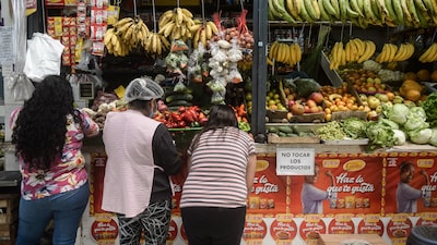 Crisis del gas en Perú amenaza con acelerar la inflación y golpear el bolsillo de consumidores Crisis del gas en Perú amenaza con acelerar la inflación y golpear el bolsillo de consumidores