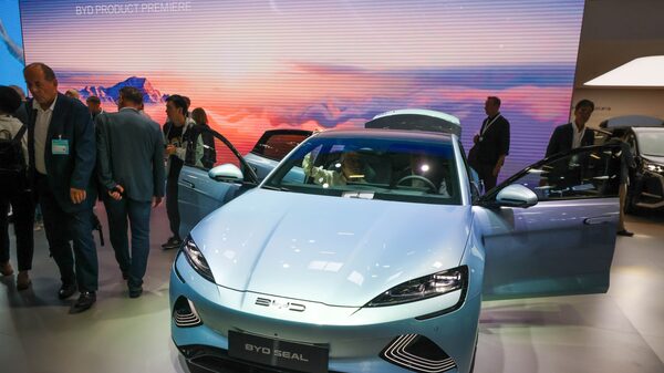 Auge de vehículos eléctricos chinos amenaza a empresas occidentales, según UBS Auge de vehículos eléctricos chinos amenaza a empresas occidentales, según UBS