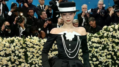 Fotos: Jennie, de Blackpink, y el traje que tomó 300 horas en confeccionarse para la MET Gala Fotos: Jennie, de Blackpink, y el traje que tomó 300 horas en confeccionarse para la MET Gala