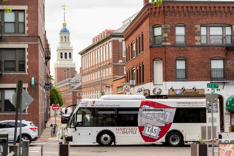 El campus de la Universidad de Harvard en Cambridge, Massachusetts. Fotógrafo: Mel Musto/Bloomberg.
El campus de la Universidad de Harvard en Cambridge, Massachusetts. Fotógrafo: Mel Musto/Bloomberg.
