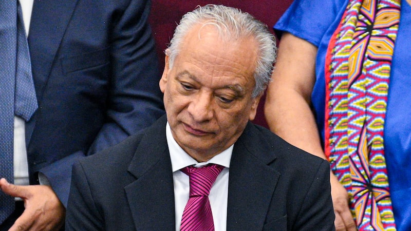 Exdirector de Pemex pasa una semana en la cárcel por golpear a su esposa Exdirector de Pemex pasa una semana en la cárcel por golpear a su esposa