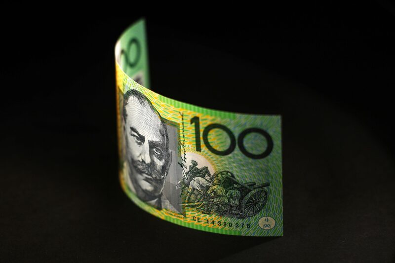 UBS cree que estar "long" en el dólar australiano es una "operación fenomenal" UBS cree que estar "long" en el dólar australiano es una "operación fenomenal"
