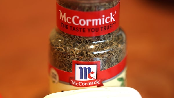 McCormick supera previsiones gracias a precios más altos y reembolso de aranceles McCormick supera previsiones gracias a precios más altos y reembolso de aranceles