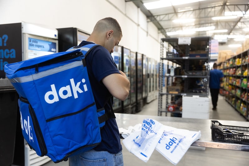 Entregador em unidade da Daki Entregador em unidade da Daki