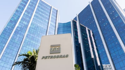 Petrobras troca chefe de logística enquanto governo tenta evitar alta dos combustíveis Petrobras troca chefe de logística enquanto governo tenta evitar alta dos combustíveis