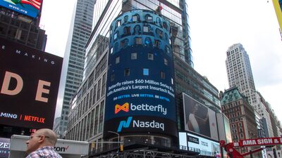 Nasdaq ganha apoio da SEC para levar mais mulheres e minorias aos conselhos Nasdaq ganha apoio da SEC para levar mais mulheres e minorias aos conselhos