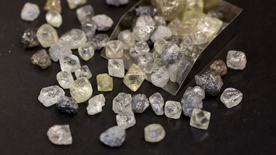 Quanto custa um diamante? Ausência de uma das maiores extratoras pressiona setor Quanto custa um diamante? Ausência de uma das maiores extratoras pressiona setor