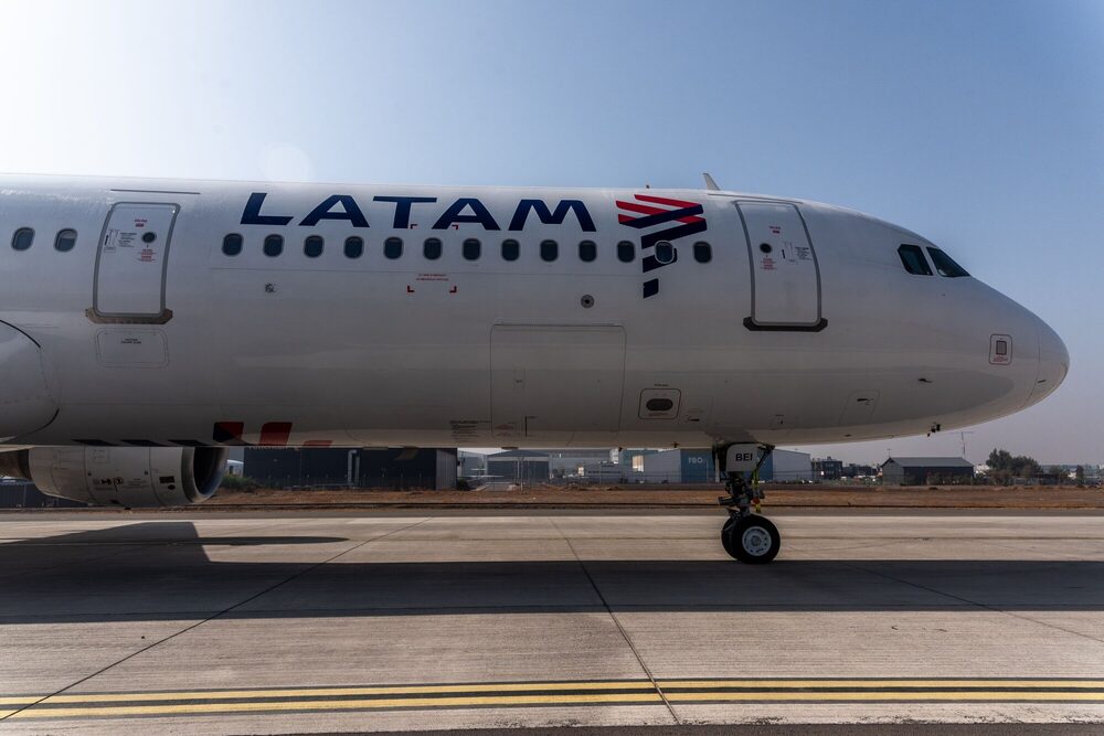 El precio objetivo de Latam Airlines subió de CLP$18,5 a CLP$19,5 por acción, impulsado por el crecimiento de su capacidad en 2024. El precio objetivo de Latam Airlines subió de CLP$18,5 a CLP$19,5 por acción, impulsado por el crecimiento de su capacidad en 2024.