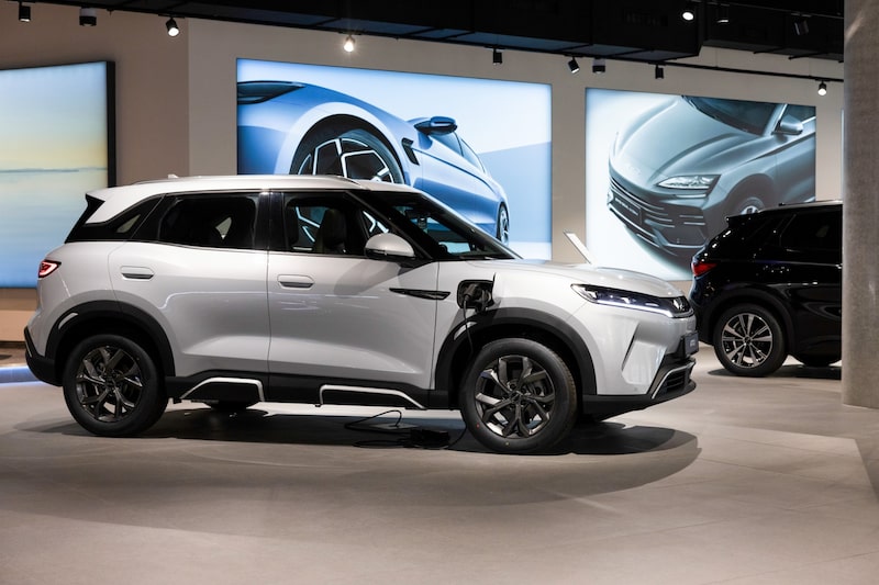 Un SUV eléctrico compacto BYD Atto 2 en un concesionario BYD Co. en Berlín. Fotógrafo: Liesa Johannssen/Bloomberg Un SUV eléctrico compacto BYD Atto 2 en un concesionario BYD Co. en Berlín. Fotógrafo: Liesa Johannssen/Bloomberg