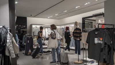 Semáforo del consumo en Argentina: más de la mitad de los indicadores sigue en rojo pese a mejoras Semáforo del consumo en Argentina: más de la mitad de los indicadores sigue en rojo pese a mejoras