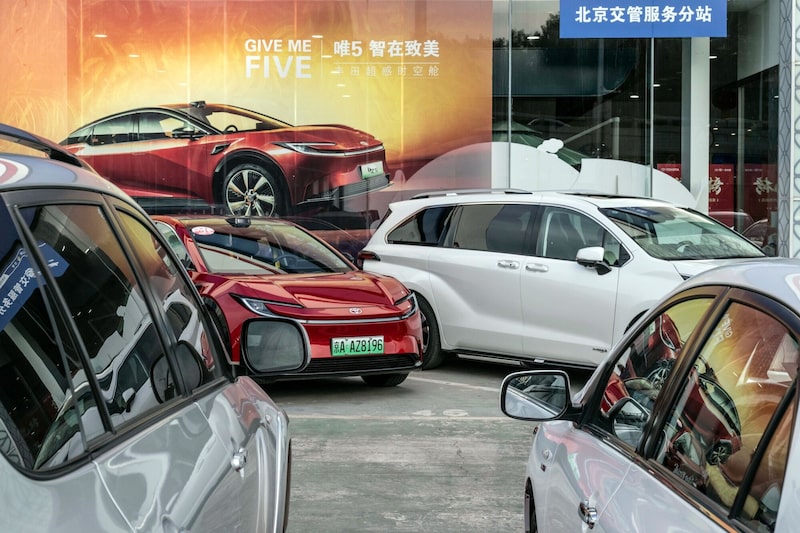 Vehículos en un concesionario de Toyota Motor Corp. en Pekín, el viernes 26 de septiembre de 2025. Vehículos en un concesionario de Toyota Motor Corp. en Pekín, el viernes 26 de septiembre de 2025.
