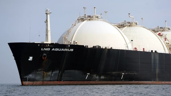 Shell pone en pausa proyectos de GNL en Argentina pero no descarta futuras inversiones Shell pone en pausa proyectos de GNL en Argentina pero no descarta futuras inversiones