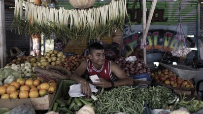 Inflación de Colombia habría bajado en abril, pero el clima podría arruinar la fiesta Inflación de Colombia habría bajado en abril, pero el clima podría arruinar la fiesta