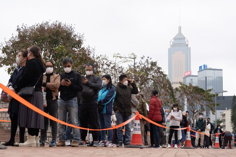 Fila para teste de covid em Hong Kong Fila para teste de covid em Hong Kong