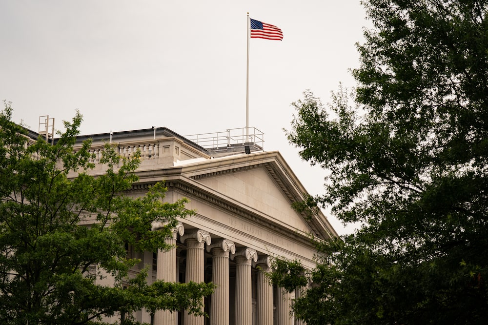 US Plans Record $100 Billion Bill Sale As Borrowing Needs Mount US Plans Record $100 Billion Bill Sale As Borrowing Needs Mount