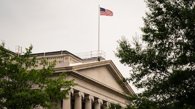 Trump busca limitar el acceso de los inmigrantes a cuatro créditos fiscales en EE.UU. Trump busca limitar el acceso de los inmigrantes a cuatro créditos fiscales en EE.UU.