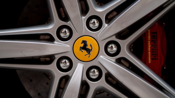 Ferrari fija un precio preliminar de US$647.000 para su primer vehículo eléctrico Ferrari fija un precio preliminar de US$647.000 para su primer vehículo eléctrico