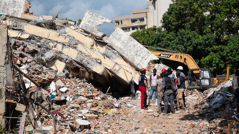 Terremotos expõem fragilidade do chavismo e desafiam estratégia dos EUA na Venezuela Terremotos expõem fragilidade do chavismo e desafiam estratégia dos EUA na Venezuela